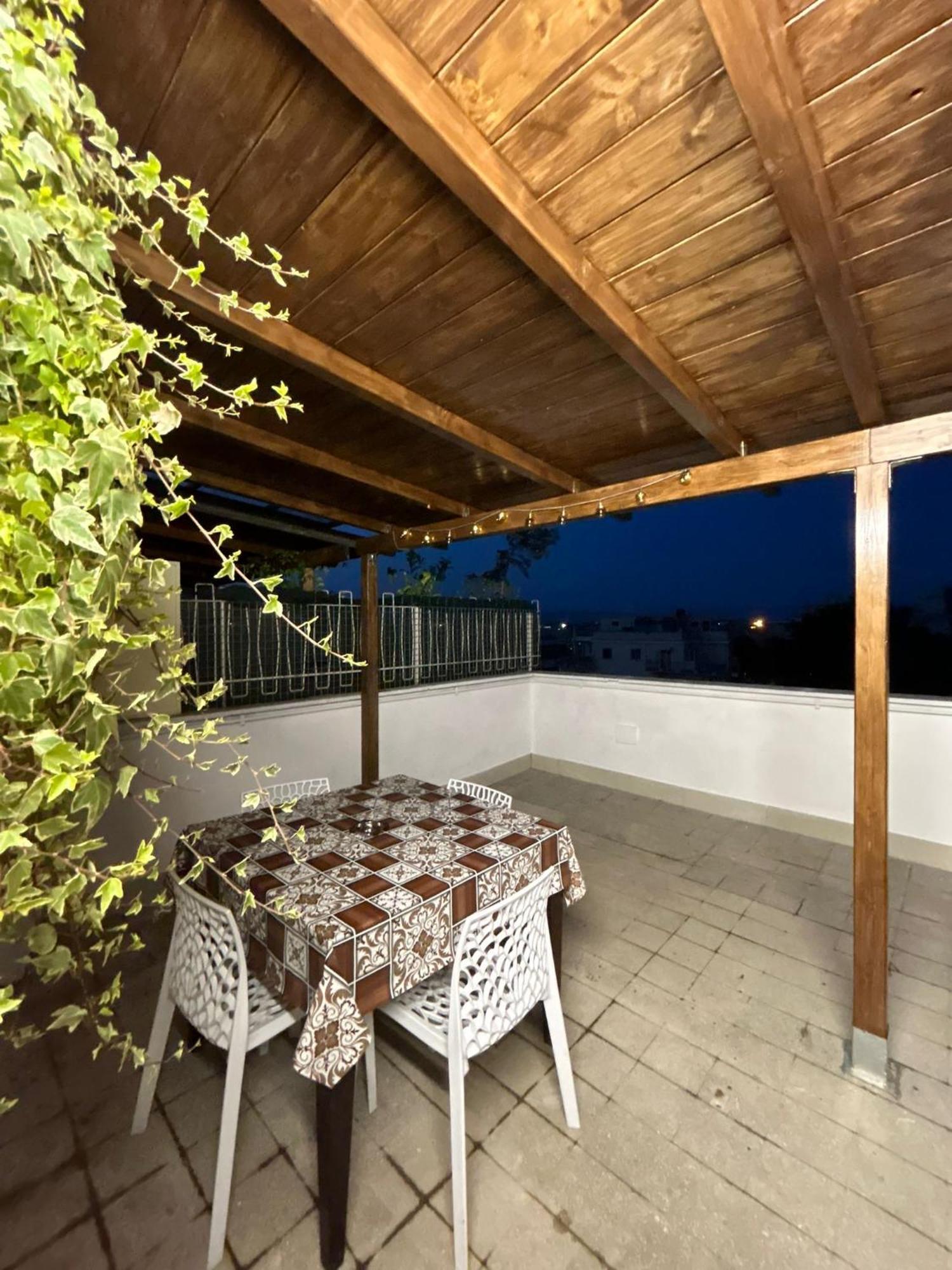 La Terrazza Di Attila Apartment *